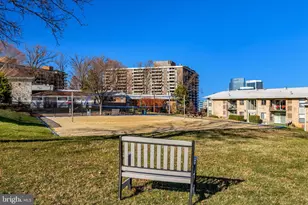 1931 Wilson Ln, McLean, VA 22102 - Photo 17