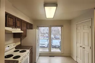 6054 Rockton Ct, Centreville, VA 20121 - Photo 5