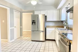 1306 Mistyvale St, Herndon, VA 20170 - Photo 9