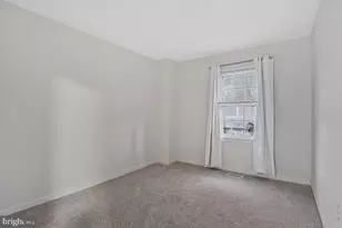 7865 Parthian Ct, Springfield, VA 22153 - Photo 15