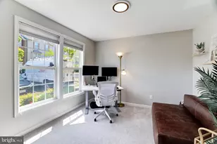 2520 Banshire Dr, Herndon, VA 20171 - Photo 11