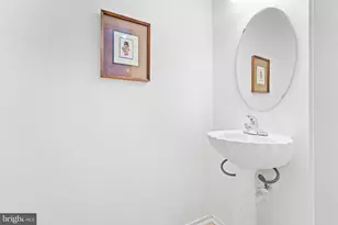 2716 Glengyle Dr, Vienna, VA 22181 - Photo 19