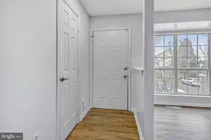 14171 Autumn Cir, Centreville, VA 20121 - Photo 7