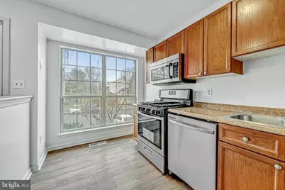 14171 Autumn Circle, Centreville, VA 20121 - Photo 13