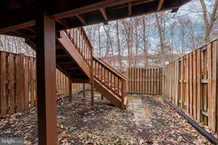 14171 Autumn Cir, Centreville, VA 20121 - Photo 5