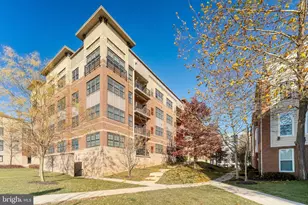 9523 Bastille St, Fairfax, VA 22031 - Photo 9