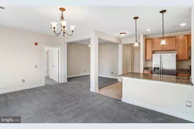 9523 Bastille Street #207, Fairfax, VA 22031 - Photo 5