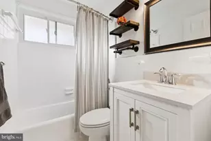 7433 Bath St, Springfield, VA 22150 - Photo 15