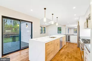 5921 Chesterbrook Rd, McLean, VA 22101 - Photo 21