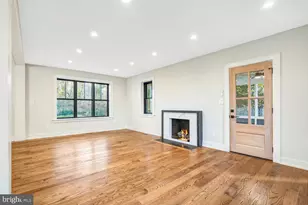 5921 Chesterbrook Rd, McLean, VA 22101 - Photo 9