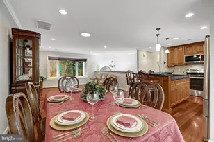 5300 Summit Dr, Fairfax, VA 22030 - Photo 11