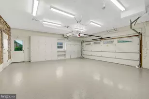 5300 Summit Dr, Fairfax, VA 22030 - Photo 25