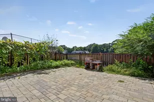 8336 Claremont Woods Dr, Alexandria, VA 22309 - Photo 21