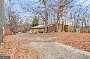8906 Hooes Rd, Lorton, VA 22079 - Photo 21