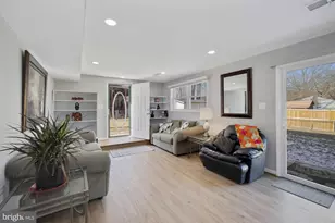 8418 Stonewall Dr, Vienna, VA 22180 - Photo 3