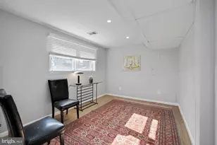 8418 Stonewall Dr, Vienna, VA 22180 - Photo 7