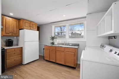 8418 Stonewall Drive, Vienna, VA 22180 - Photo 13