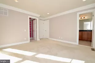 3053 Waterloo Ln, Fairfax, VA 22031 - Photo 19