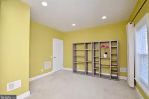 3053 Waterloo Ln, Fairfax, VA 22031 - Photo 3