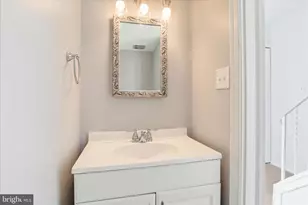 5422 Brixham Ct, Burke, VA 22015 - Photo 11