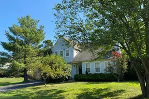 4359 Silas Hutchinson Dr, Chantilly, VA 20151 - Photo 1