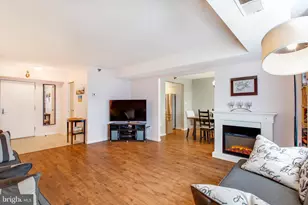 1808 Old Meadow Rd, McLean, VA 22102 - Photo 5