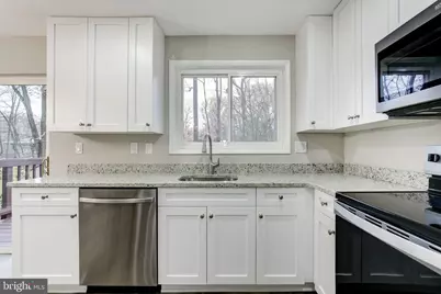 2394 Southgate Square, Reston, VA 20191 - Photo 15