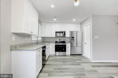 2394 Southgate Square, Reston, VA 20191 - Photo 17