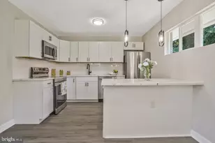 6420 Willowood Ln, Alexandria, VA 22310 - Photo 7