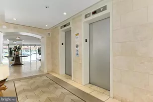 8370 Greensboro Dr, McLean, VA 22102 - Photo 15