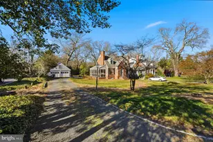 7908 W Boulevard Dr, Alexandria, VA 22308 - Photo 3