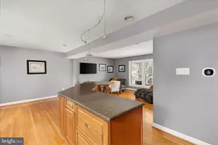 5808 Wood Laurel Ct, Burke, VA 22015 - Photo 9