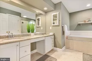 13021 Feldspar Ct, Clifton, VA 20124 - Photo 15