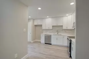 1737 Cy Ct, Vienna, VA 22182 - Photo 7