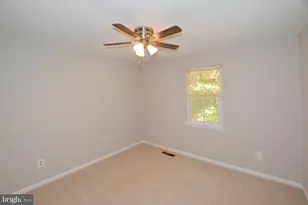 8323 Stationhouse Ct, Lorton, VA 22079 - Photo 17