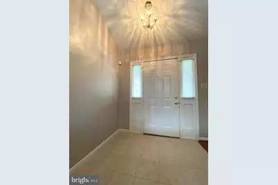 7684 Green Garland Drive, Springfield, VA 22153 - Photo 5