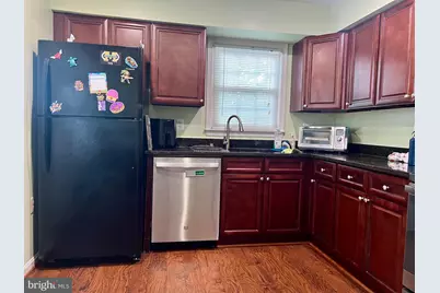 7684 Green Garland Drive, Springfield, VA 22153 - Photo 13