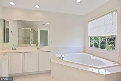 1614 Leeds Castle Drive, Vienna, VA 22182 - Photo 23