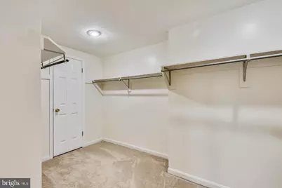 9715 Middleton Ridge Road, Vienna, VA 22182 - Photo 23