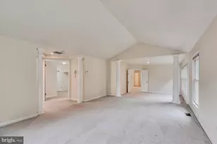 9715 Middleton Ridge Rd, Vienna, VA 22182 - Photo 13