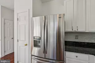 6330 James Harris Way, Centreville, VA 20121 - Photo 5