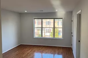 5623 Glenwood Mews Dr, Alexandria, VA 22315 - Photo 19