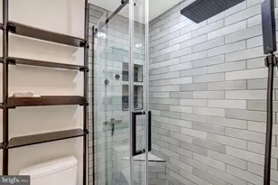 6902 Mary Caroline Cir, Alexandria, VA 22310 - Photo 23