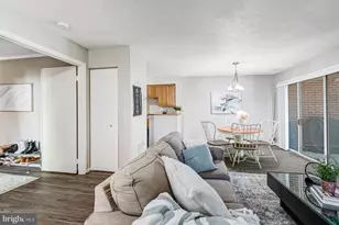 7598 Lakeside Village Dr, Falls Church, VA 22042 - Photo 17