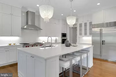 305 Old Courthouse Road NE, Vienna, VA 22180 - Photo 17