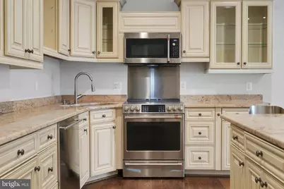 305 Old Courthouse Road NE, Vienna, VA 22180 - Photo 55