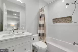 305 Old Court House Rd NE, Vienna, VA 22180 - Photo 61