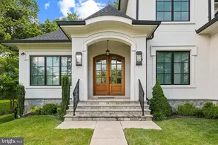 305 Old Court House Rd NE, Vienna, VA 22180 - Photo 3