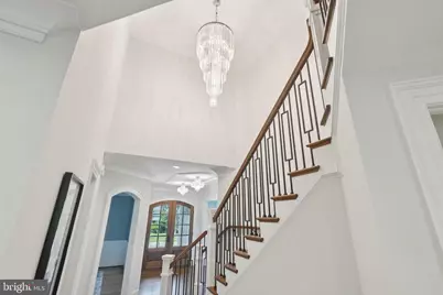 305 Old Courthouse Road NE, Vienna, VA 22180 - Photo 9