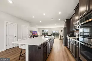 13508 Innovation Station Loop, Herndon, VA 20171 - Photo 11